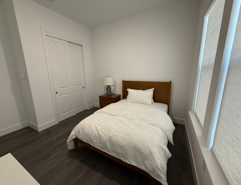 Vista Bella Bedroom 4
